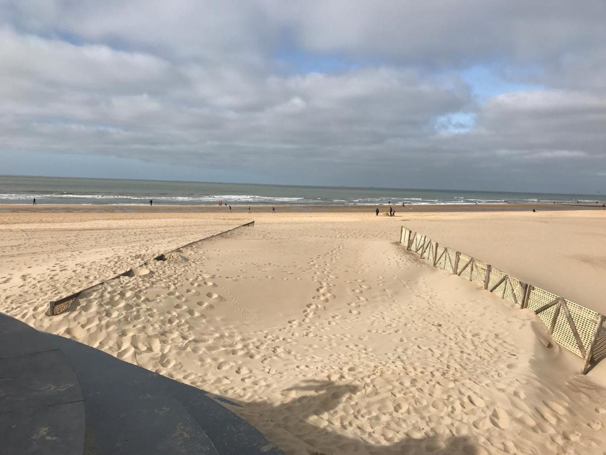 Panoramic Seaview Apartment With Free Private Garage Ostend Exterior foto